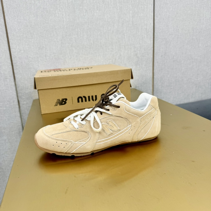 Miu Miu Casual Shoes